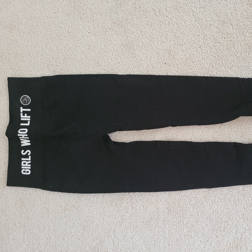 Girls Who Lift seamless black leggings size s/m.